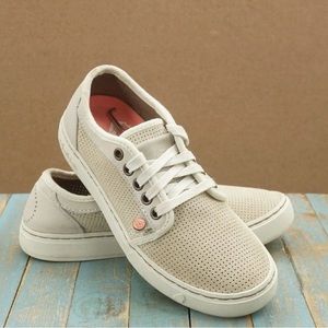 NWT Satorisan Heidi Sneaker size 40